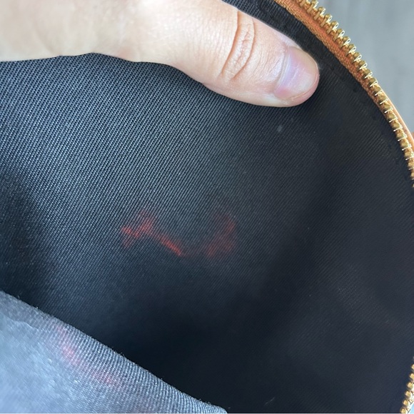 Street Level Woven Cross Body Bag - Picture 6 of 8